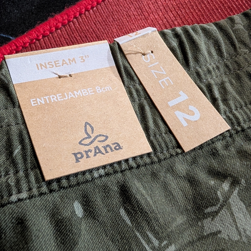 Prana Halle E Waiste Camo Shorts II‎ Women's Size 12 - Picture 3 of 6